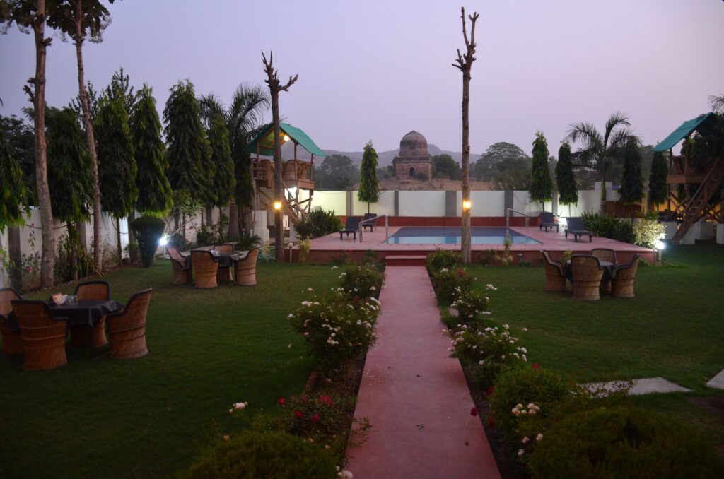 luxury resorts (hotel) viwe in ranthambore national park